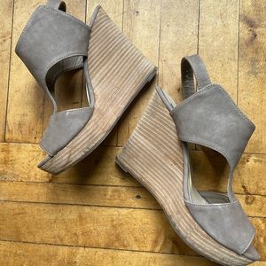 Wedge sandals